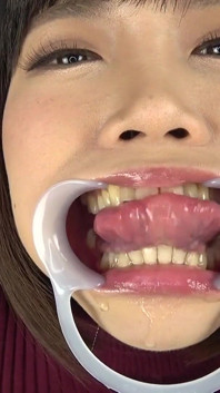 Observación apasionada de la lengua y fetiche de saliva por Yuho Nanoka