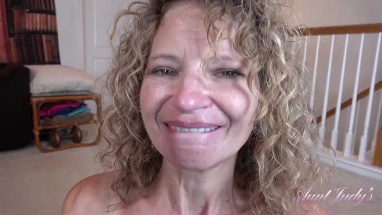 Aunt Judy's: Auntjudys - 你成熟的继阿姨tia给你禁忌口交