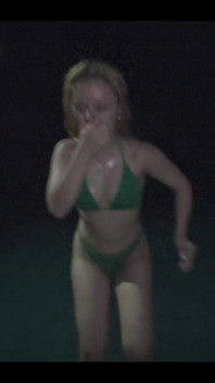 Late Night Beach Quick Blowjob and Big Facial