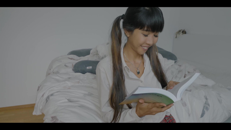 DaringKiara: Ik ben net thuis van de universiteit, dus ik ben...