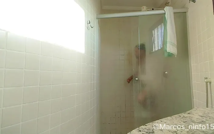 Marcosninfo: I Took a Shower Naked at the Hotel and Decided...