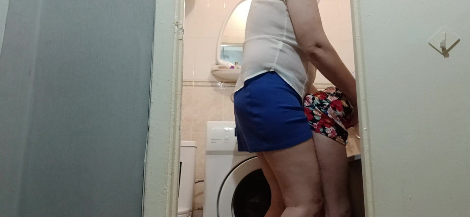 Lesbian-candys: 내 자지를 빨아주는 거유 밀프