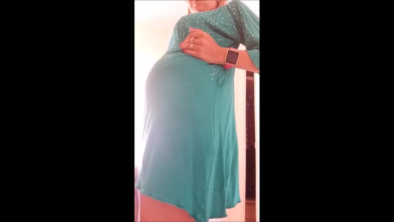 savannahamatoriale: Come mi sentirei con la mia grande pancia? Troia incinta!