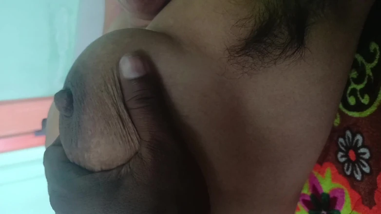 Wonder: Tamil Girl Hot Romance with Boyfriend