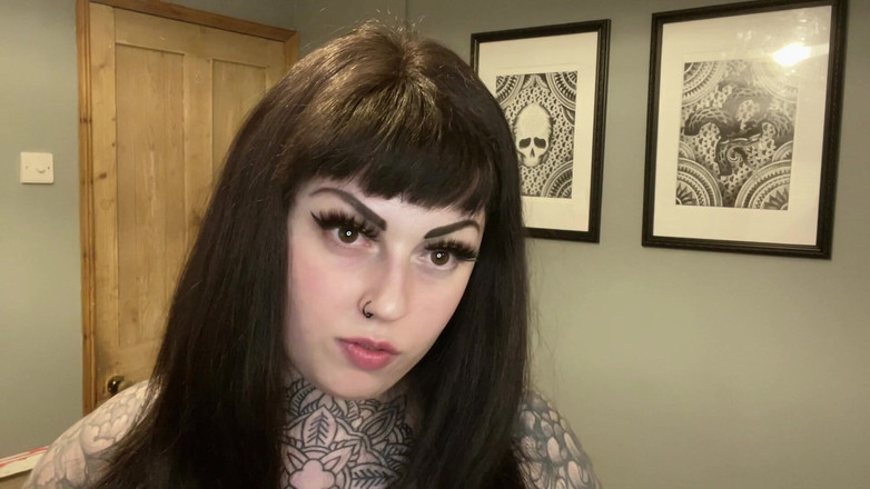 Miss Valentina: Wedgies od tyrana