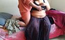 Aria Mia: Sexig moster förstörde fitta på sängen
