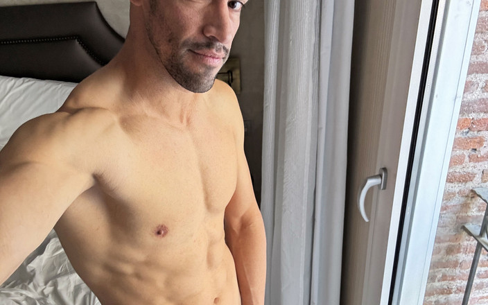 Paul Williams: Pancutan mani besar-besaran di sebelah tingkap