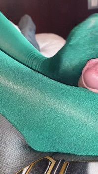 POV footjob pro Noru Fox
