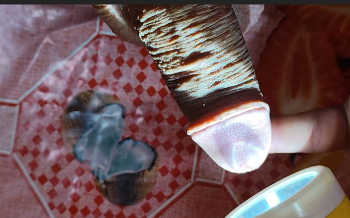 Straight Daddy Club: 若いパパは、しわだらけのペニスをX線で撮影します。