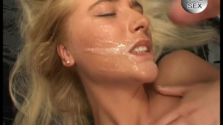 VintageXMovies: Blondine lässt zwei schwänze nach dem ficken ihr gesicht ins...