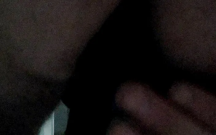 I'm a bitch: My giant plug 1