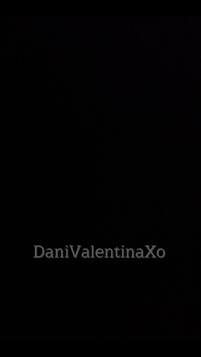 Dani Valentina: Âm thanh: Story Time - Thời gian tôi gặp người thích...