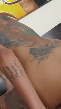 Asiansexdiary rondborstige sperma-hongerige Aziatische houdt van het proeven van sperma