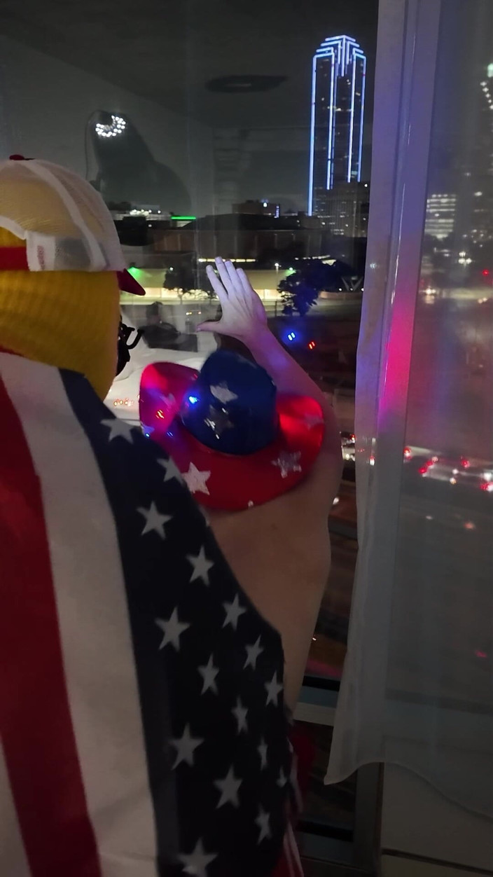 Jackrackemxxx: Rot, weiß und muschi squirting - Patriotische milf &amp; bbc ficken hotelfick!