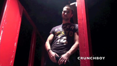 Crunch Boy: Mike sbattuto dalla pornostar Will Helm