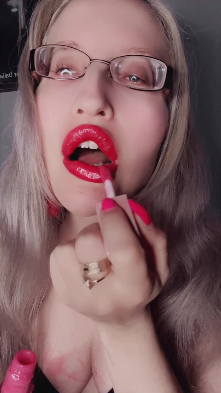 FinDom Goaldigger: おっぱい、赤い、大きな唇、ヤリマン、JOI