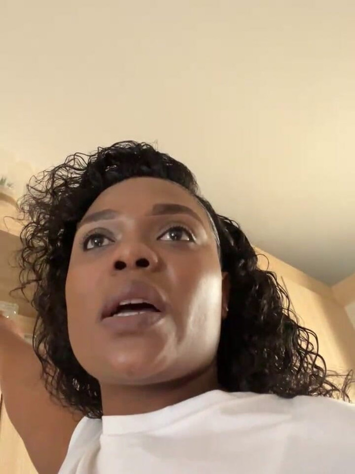 Big black clapping booties: Дрочити мою лису величезну дупу, епізод 1018