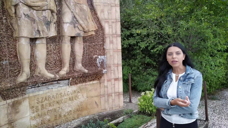 Immoral Live: Madrastra rusa eyacula a su hijastro por robar