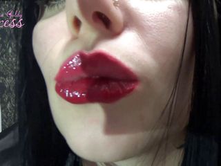 Goddess Misha Goldy: 2 lipsticks and gloss for my sexy lips!