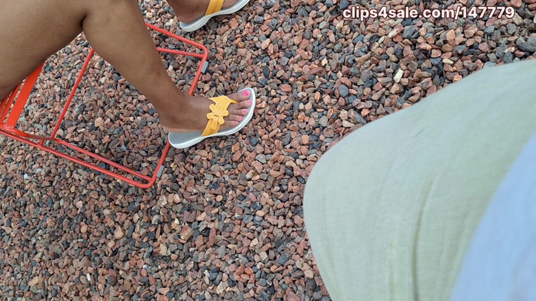 Foot Patrol: 흑누나 밀프 샤인 허벅지 다리 N 예쁜 분홍색 발