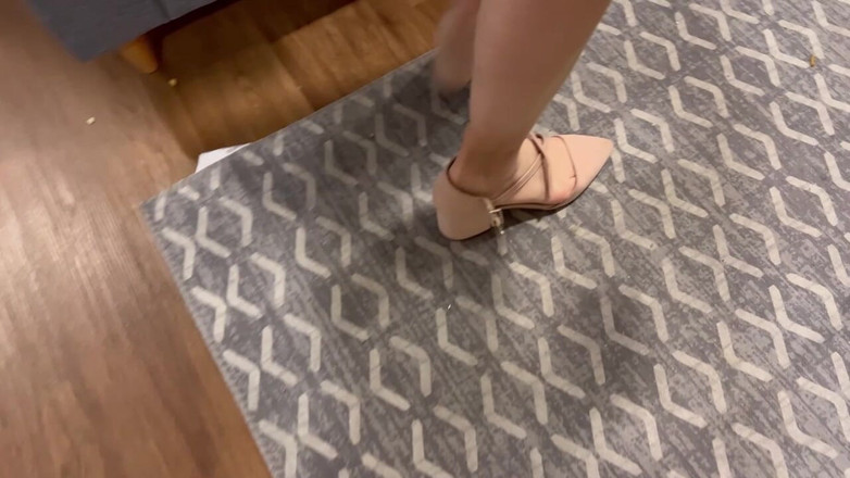 scarlettandc: Mi Piace Toccarmi I Piedi E Avere L'orgasmo