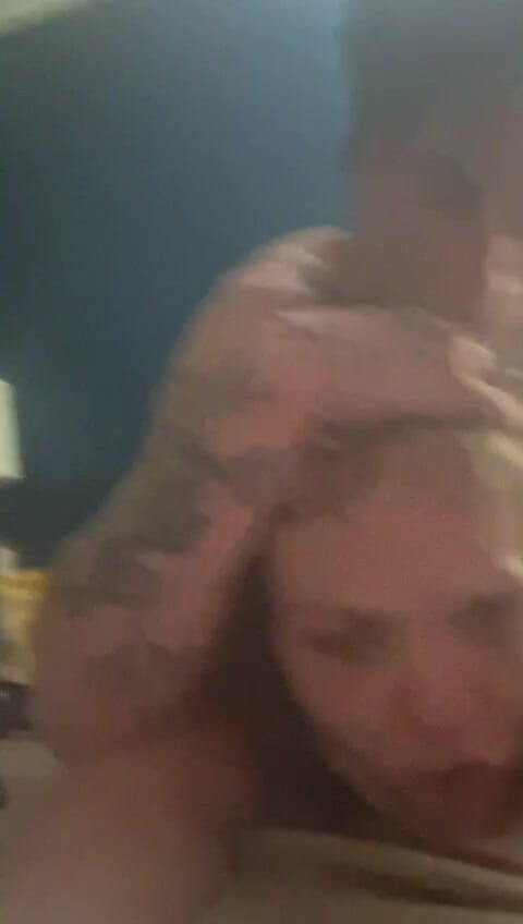 bEazzyyy: Motel Funn s my tatted nevlastním otcem