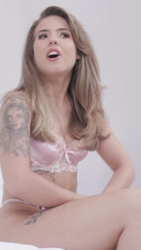 Este PAWG gosta de ser filmado com Lucky Anne com Brickzilla