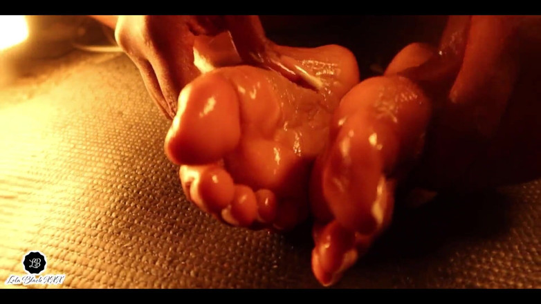 LOLA BLACK XXX: Lolla Black XXX Ebony Toes and Soles
