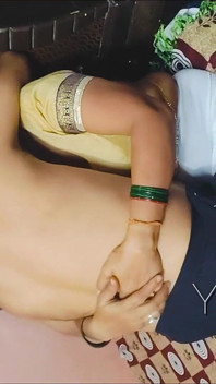 Bhabhi Landlady Marathi dikongkek
