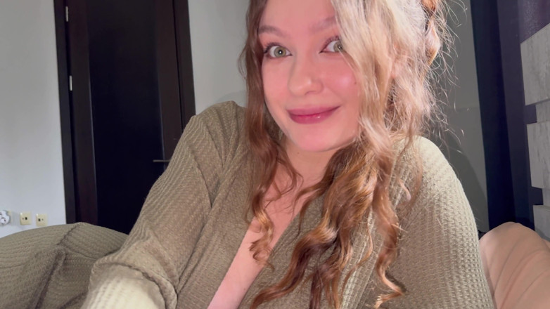 Alexa Poshspicy: En primer plano: Stepaunt me atrapó masturbándome y se ofreció...