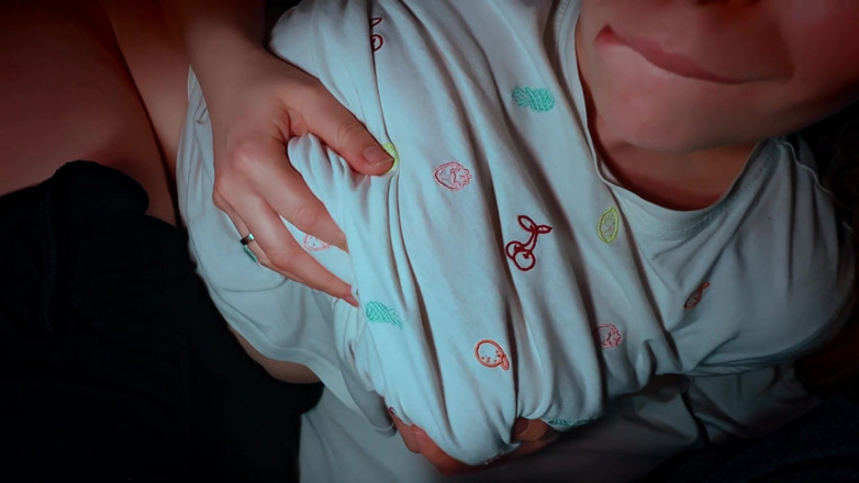 Mrs Wetslavs: O mamă sexy incitantă care face sex cu soțul ei...