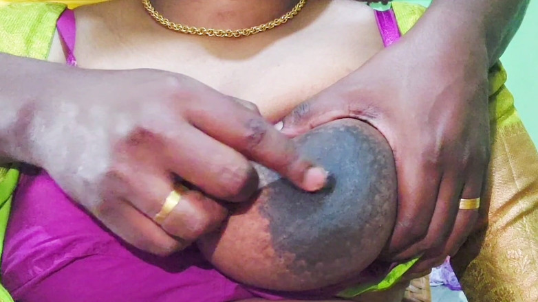 Desi Mohini: Indická sexy manželka v ložnici vylezla z pusy s přítelem