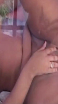 拉丁饥渴变性人第一次被肛交