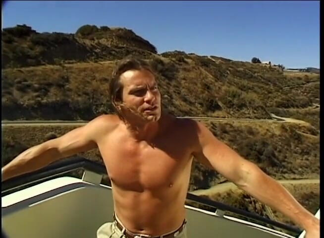 Vintage Usa: Muscle guy loves the pussy in the garden