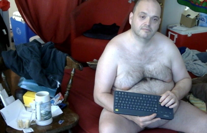 Caressonnous: 裸でリラックスして