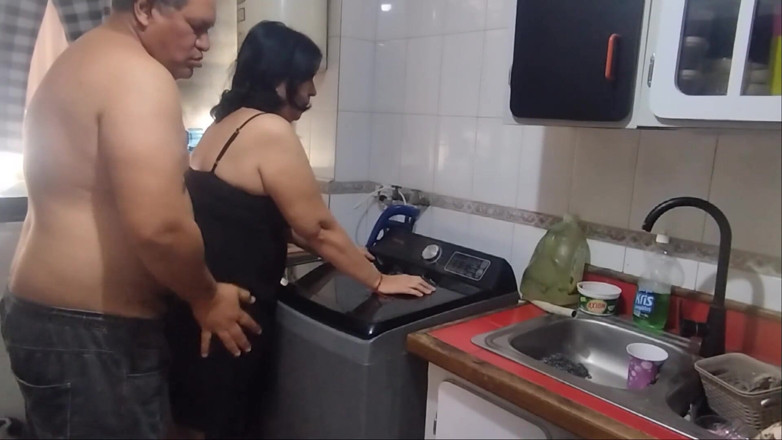 MaturecoupleVe: Abbiamo Iniziato a Fare Il Bucato Ma Alla Fine Abbiamo...