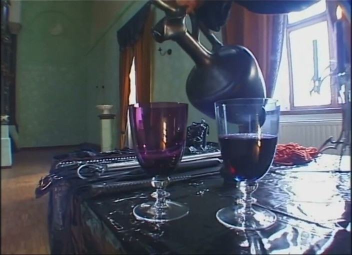 Absolute BDSM films - The original: Ponižující kozy svazování