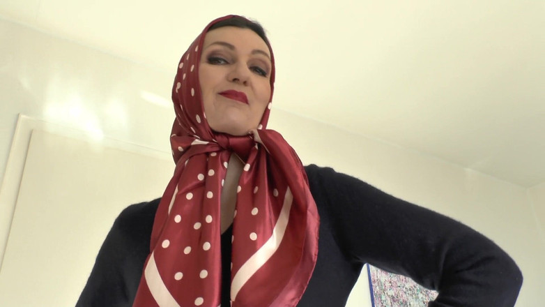 Lady Victoria Valente: Атласный платок модный показ и камшот на ткани, JOI, Леди Виктория Валенте