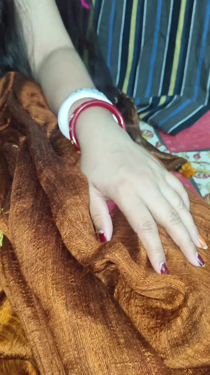 Playboy rahul: Hot indian bhabhi sex with her old college friend and...