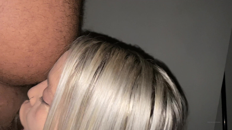 Shortloveof: Garganta profunda em seu pau pequeno