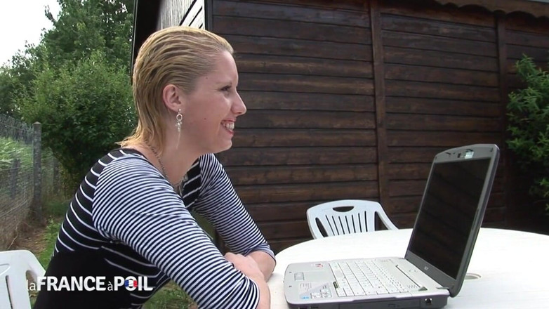 French Family Secrets: Une demi-sœur se fait sodomiser avant que les parents ne...