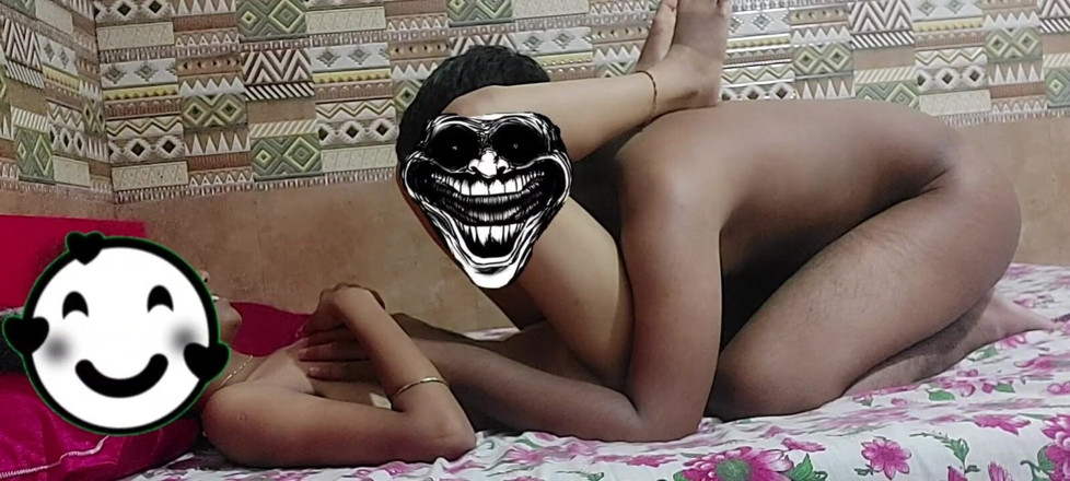 Yours_Pooja69: Siostra właśnie zerwała i chciała wsparcia, więc zabrałem ją do...
