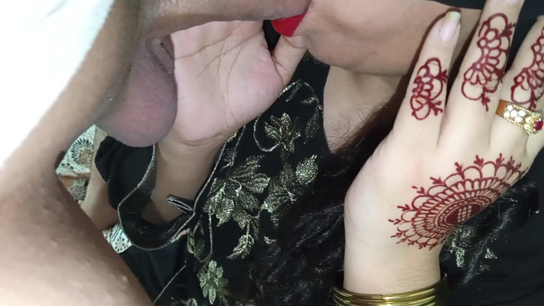RedQueenRQ: The Secret Behind the Indian Bedroom Door