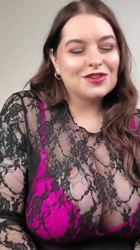 Rtěnka lesbička z tebe udělá ženu