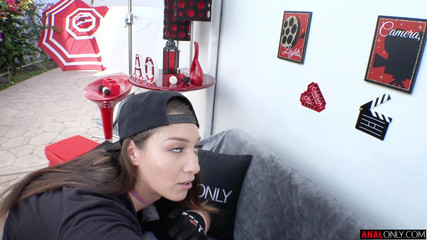 Anal Only: Bella ile taşaklar derin anal