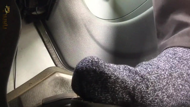 Manlyfoot: नंगे पैर ड्राइविंग - ट्रक - पैडल पंपिंग ब्रेक और एक्सीलेरेटर जूते और नंगे नग्न पैर