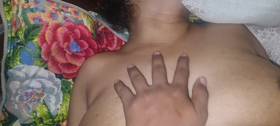Mskhan: Mengongkek pepek awek India hitam yang cantik