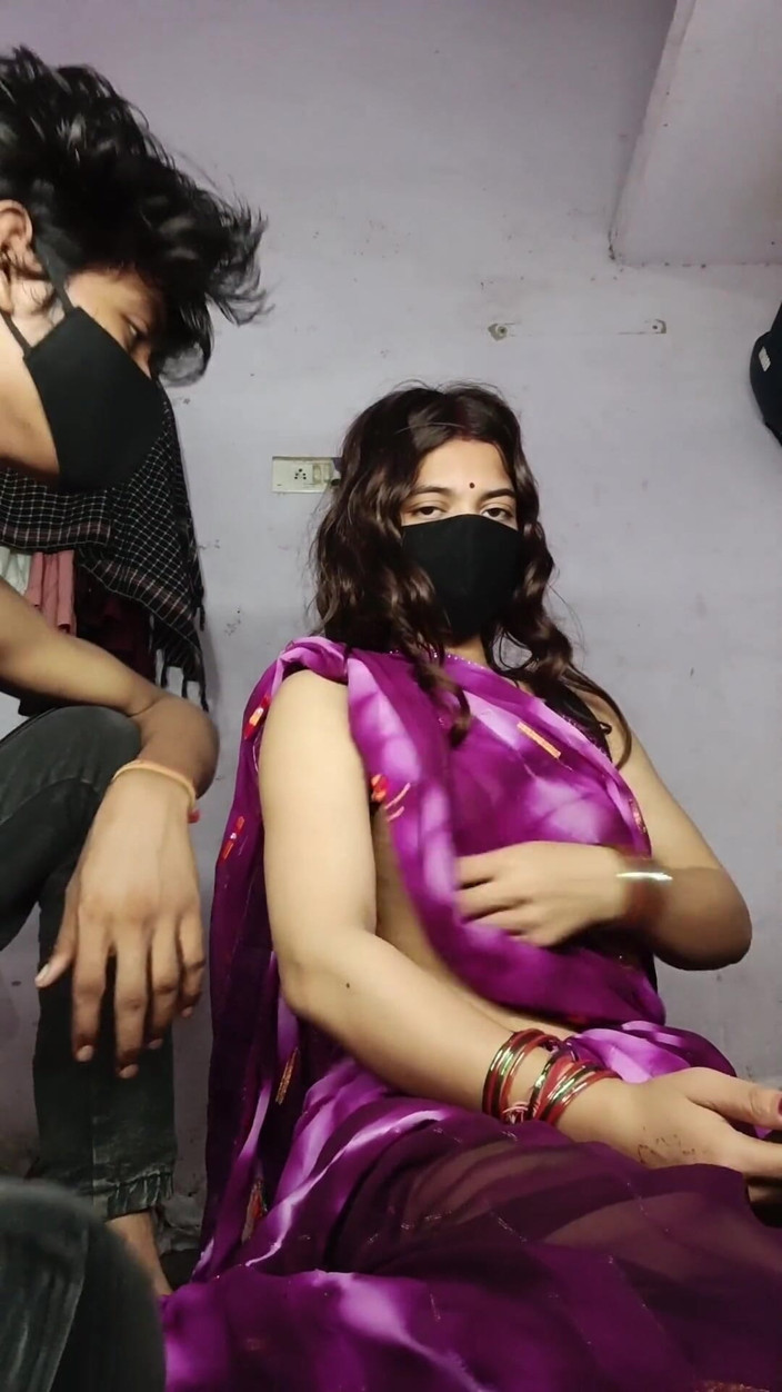 Kaambali: Desi bhabhi sougata mengobel