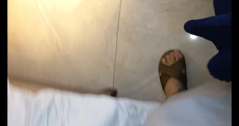 Mr Cute Cock: Nadržená sexy milfka chce moje velké černé péro, část 1