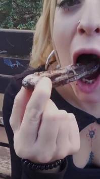 He Makes Me Keep His Sperm in My Mouth to Spit It in My Churros